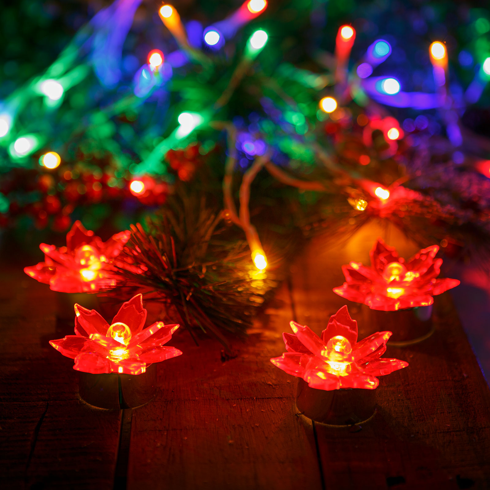 Set decoratiuni LED, model floare, 4 bucati, lumina alba, calda, pe baterii